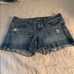 💥3 for $10💥 AEO distressed jean shorts